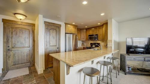 North Park City Casa | Resort Plaza 5061 by AvantStay Located in Park City Mountain Resort Close to the Slopes