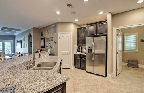 Sun Ridge Casa | Resort style house for rent within walking distance to Sunridge pool !