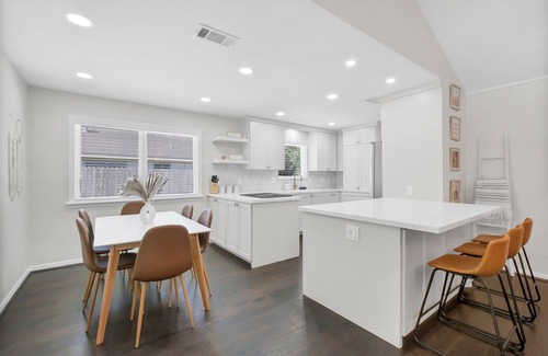 Jersey Village Casa | Resort-style Retreat W/Jacuzzi & Gaming