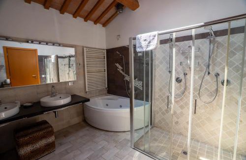 Borgo Montone Casa | Resort Tenuta La Rotta - Rooms & Pool