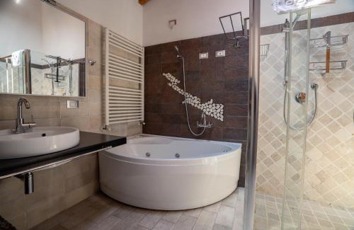 Borgo Montone Casa | Resort Tenuta La Rotta - Rooms & Pool