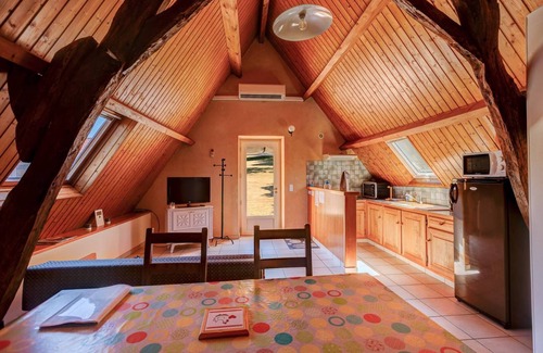 Gourdon Casa | RESOULES I - 2 stars, swimming pool, charm and nature