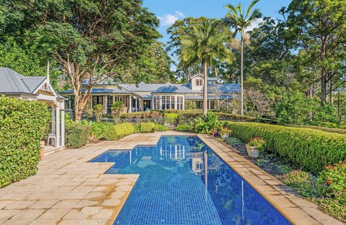 Sancrox Casa | Rest - Beautiful Historical Home with Pool