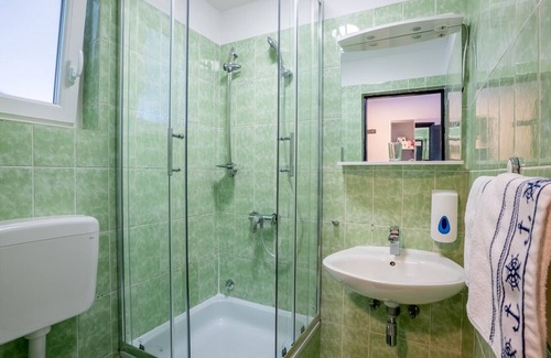Porat Apartamento | Restaurant & Rooms Nino / Room 4