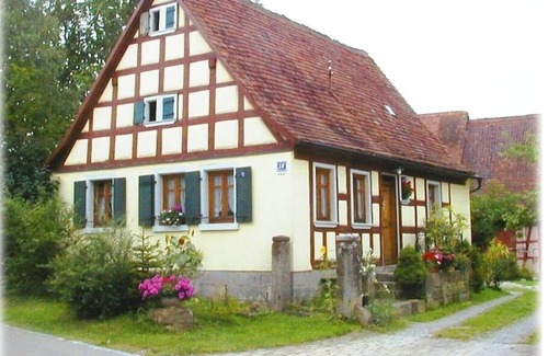 Neusitz Apartamento | Casa de campo restaurada en el centro de Schweinsdorf