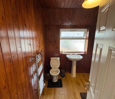 Tilbury Casa | Restful 3-Bed Retreat Tilbury