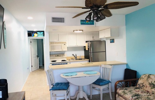 Sunset Beach Condominio | Descansando junto al mar
