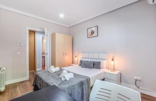 Jeronimos Apartamento | Retiro VII - Práctico, moderno y en plena ciudad de Madrid
