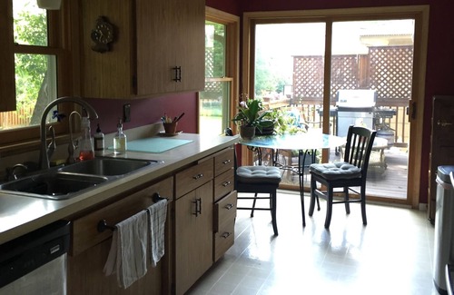 Edina Casa | Retiro para parejas, aventurero solitario o viajero de negocios.