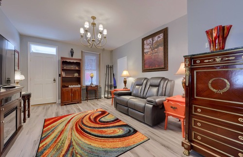 Gettysburg Casa | Retreat to the Stratton House-Unique Historic District Home-Backs to Culp's Hill