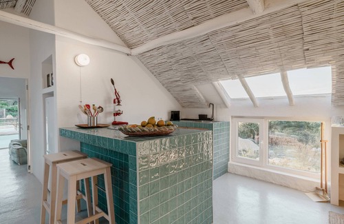 Azoia Villa | Retreat with Pool Nature and Amazing Views