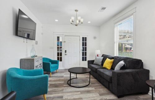 South 7th Ward Casa | Retro Charm and Comfort Near the French Quarter