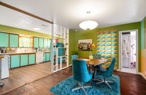 Coleman Casa | Retro Comes Alive at Bonnevilla