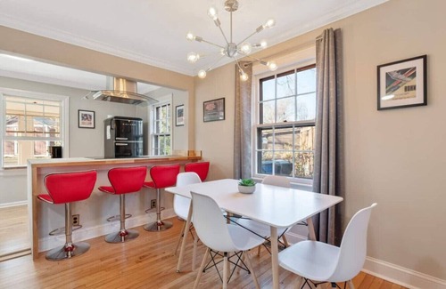 East Raleigh Casa | Retro Retreat | 2BR + King Bed, Porch & Fire Pit
