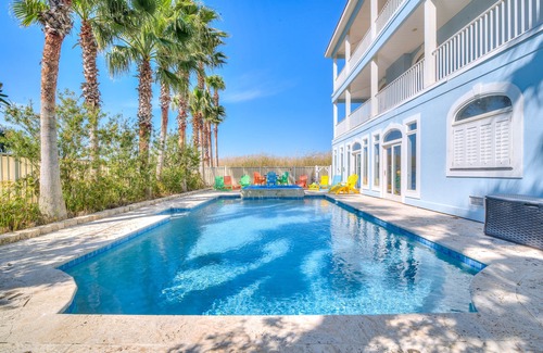 Gulf Shores Casa | Reunion Beach House en Laguna Key - Hermosa casa de 6 habitaciones, capacidad para 23 personas.