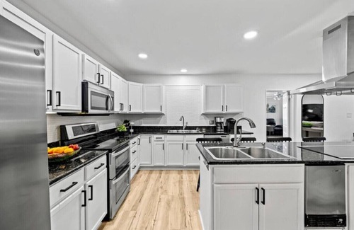 Indian Trails Casa | Luxury 10BR| Free pool heat, Hot Tub & Game Room