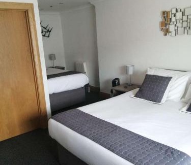 Donegal Casa | Reveller Bar Lodgings