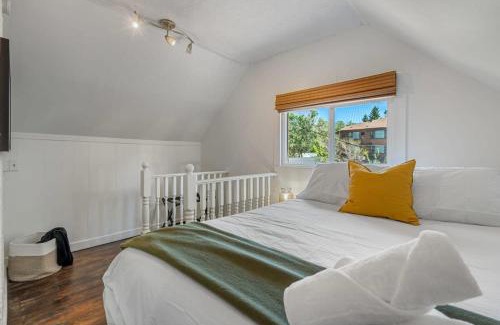 Drumheller Casa | Rex Retreat Family