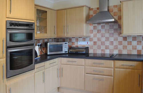 Llandwrog Cabaña | Alojamiento de 3 habitaciones en Pontllyfni, cerca de Caernarfon