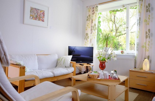 Hitdorf Casa | RheinRiver Guesthouse - Direkt am Rhein