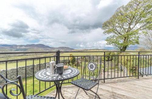 Trawsfynydd Casa | Rheithordy
