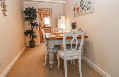 Newborough Casa | Rhianfa