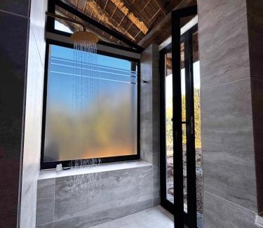 Groenvlei Cabina | Rhino Plains