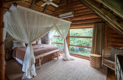 Jozini Cabina | Rhino River Lodge