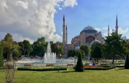 Kumkapi Hotel | RHYTHM HOTEL