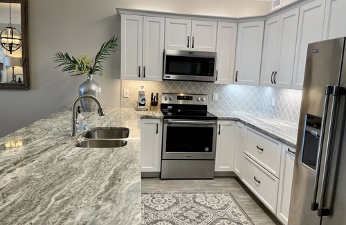 Orange Beach East Condominio | RI 410 ** Actualizaciones personalizadas ** Enorme ducha doble ** ¡Establece el listón del lujo! Frente del golfo