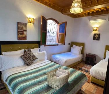 Bab Taghzout Casa | Riad Zahri 18