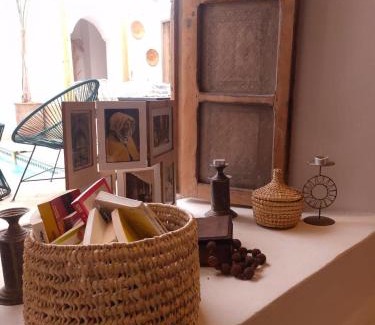 Kbour Chou Casa | Riad Zellige