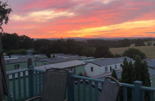 Fence Casa | Ribble Valley Escape, 2 bed static caravan with views that take your breath away!