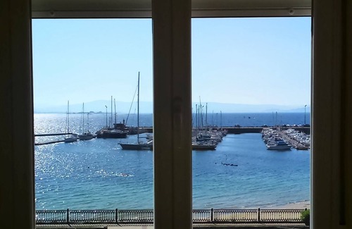 Dean Pequeno Apartamento | Primera línea de playa magníficas vistas al mar.Próximo a Santiago de Compostela