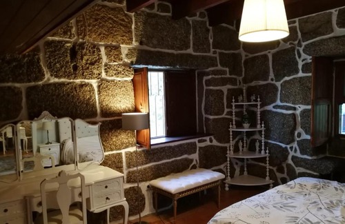 Paredes Casa | Ribeiro Country House - Near Porto