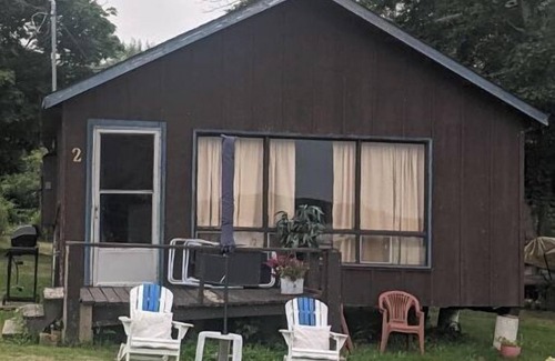 Roseneath Cabina | Rice Lake Cozy Waterfront Cabin