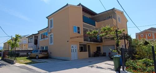 Kastel Novi Apartamento | Rico Apartment Cosy and Spacious holiday