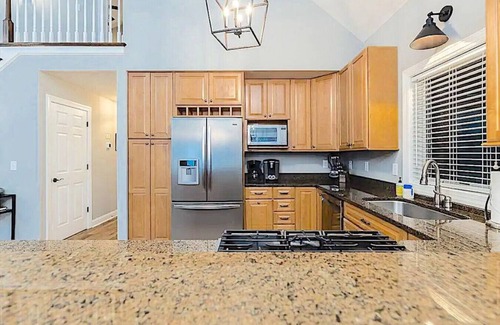 Roseland Casa | Ridge Retreat @ Wintergreen!