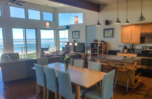 Happy Camp Hideaway Casa | Justo enfrente de la playa!