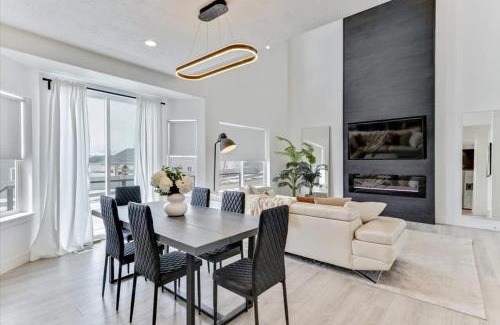 Vineyard Casa | Right off Freeway Quiet Neighborhood King Bed