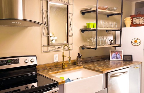 Noblesville Casa | Right on the river close to Ruoff and Koteewi Park