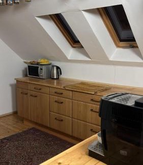 Lauchhammer Apartamento | Rim Ferienwohnung in Lauchhammer Dachgeschoss 100 qm