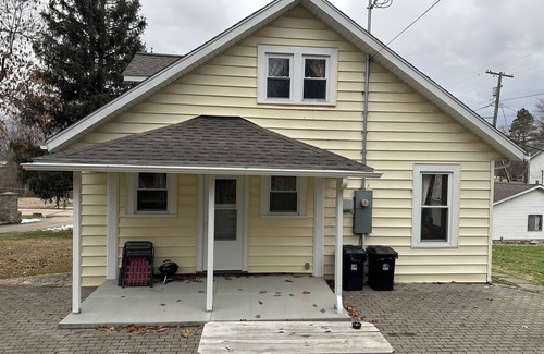 Kerr Casa | Rio Grande "Dean Lewis" House. Just off campus!