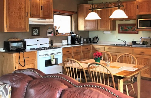 Embudo Casa | Garganta de Rio Grande Casita- adobe tradicional, bañera de hidromasaje, el senderismo, la privacidad