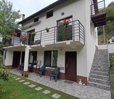 Baile Herculane Casa | Rio rooms