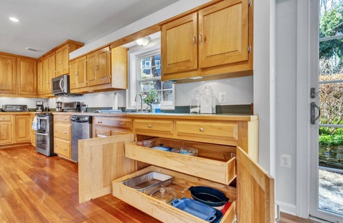 Chesapeake Beach Apartamento | Rising Sun Cottage 3 bedroom 3 bathroom W/ Beach Views!
