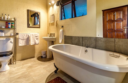 Hazyview Hotel | Rissington Inn