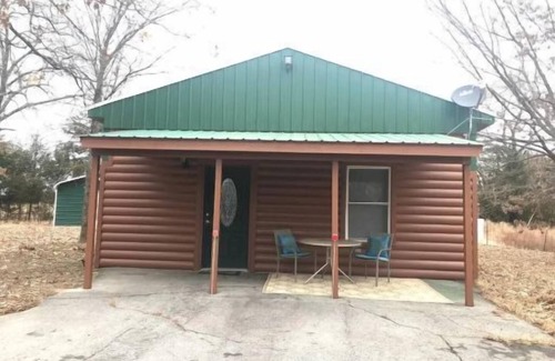 Cecil Casa | River Chase Cozy Get-Away Cottage