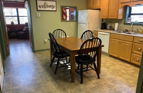 Appling County Cabina | River Cross Lodge Cypress Red Oak Cabin Overlooking the Altamaha River