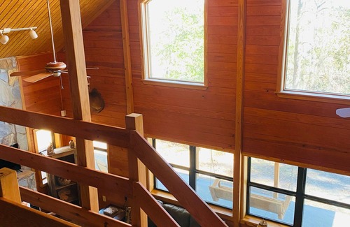 Appling County Cabina | River Cross Lodge Cypress Red Oak Cabin Overlooking the Altamaha River